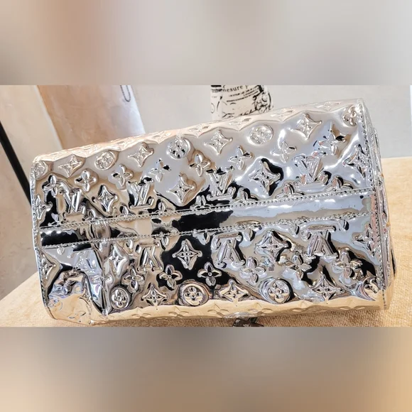 Louis Vuitton Limited Edition Silver Metallic Monogram Miroir Speedy 35 Bag. - Picture 5 of 16